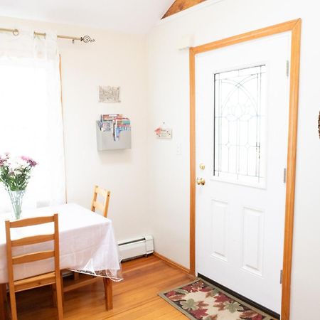 Beautiful Apartment-5 Beds-Full Kitchen-Parking-Super Clean! Boston Eksteriør billede