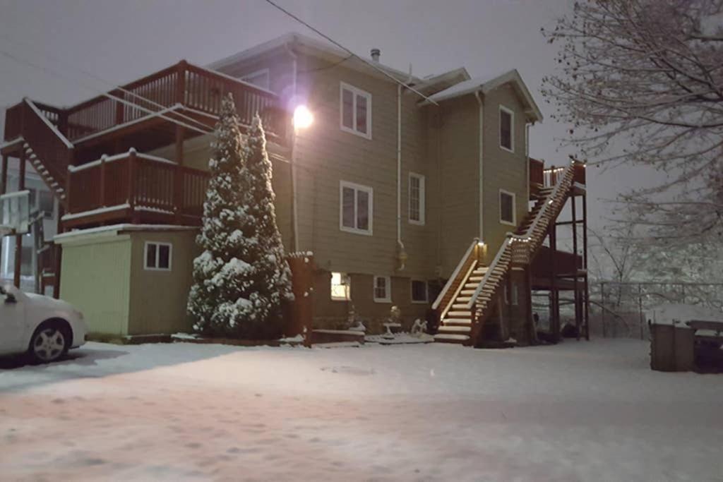 Beautiful Apartment-5 Beds-Full Kitchen-Parking-Super Clean! Boston Eksteriør billede