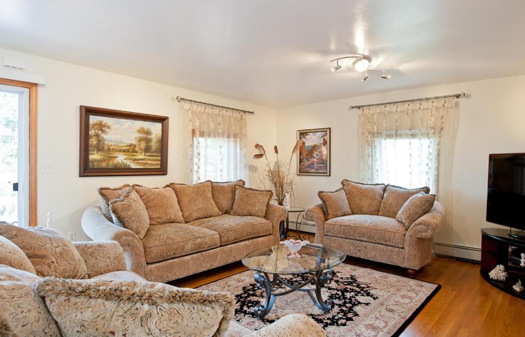 Beautiful Apartment-5 Beds-Full Kitchen-Parking-Super Clean! Boston Eksteriør billede