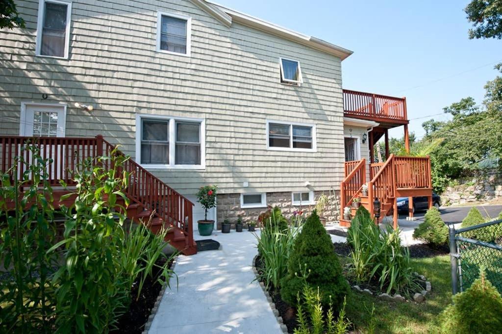 Beautiful Apartment-5 Beds-Full Kitchen-Parking-Super Clean! Boston Eksteriør billede