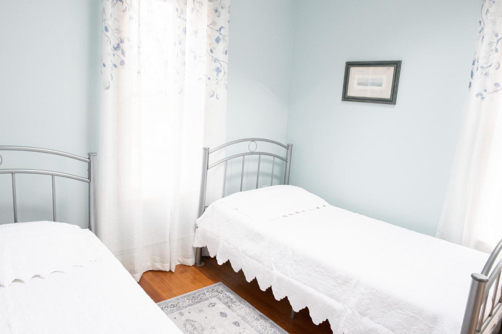 Beautiful Apartment-5 Beds-Full Kitchen-Parking-Super Clean! Boston Eksteriør billede